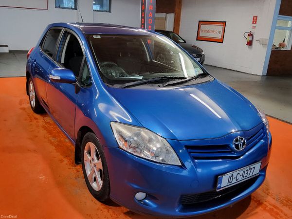 Toyota Auris Hatchback, Diesel, 2010, Blue