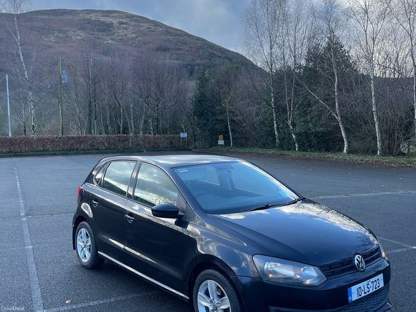 Volkswagen Polo Hatchback, Petrol, 2010, Black