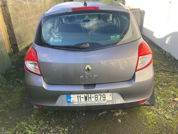 Renault Clio Hatchback, Petrol, 2011, Grey