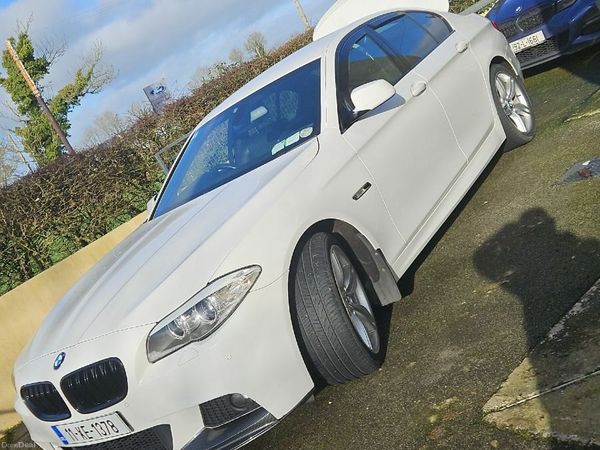 BMW 5-Series Saloon, Diesel, 2011, White