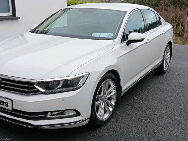 Volkswagen Passat Saloon, Diesel, 2015, White