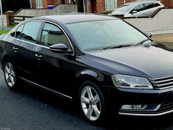 Volkswagen Passat Saloon, Diesel, 2011, Black