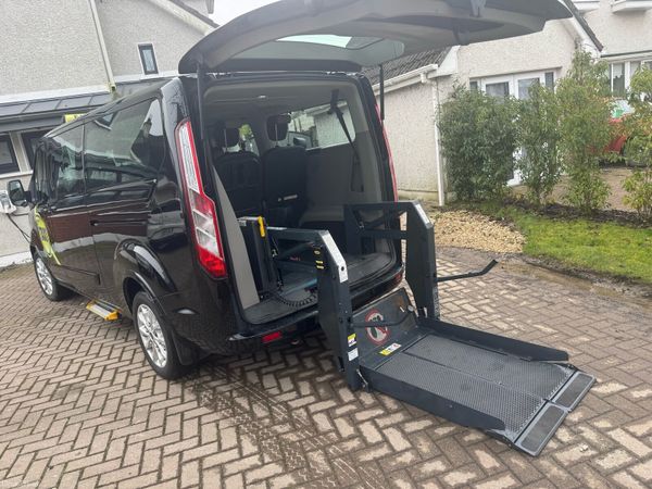 Ford Tourneo Custom MPV, Diesel, 2020, Black