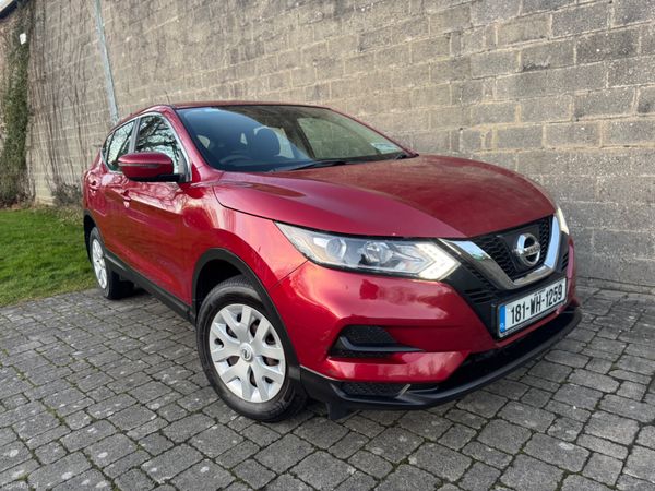 Nissan Qashqai MPV, Diesel, 2018, Red