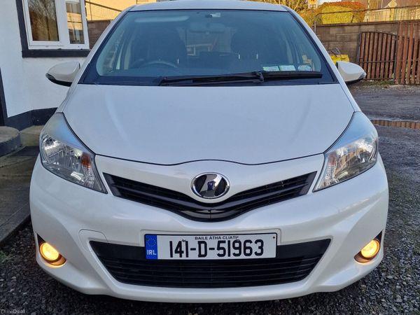 Toyota Vitz Hatchback, Petrol, 2014, White