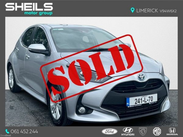 Toyota Yaris Hatchback, Petrol Hybrid, 2024, Grey