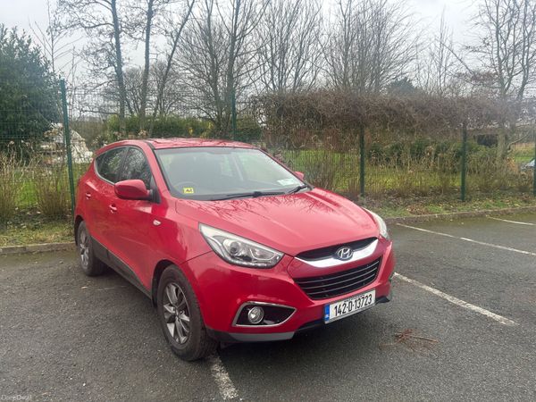 Hyundai ix35 SUV, Diesel, 2014, Red