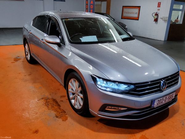 Volkswagen Passat Saloon, Diesel, 2020, Grey