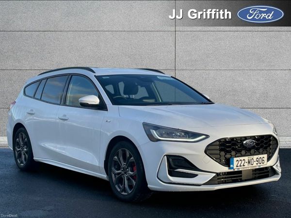 Ford Focus Estate, Petrol, 2022, White