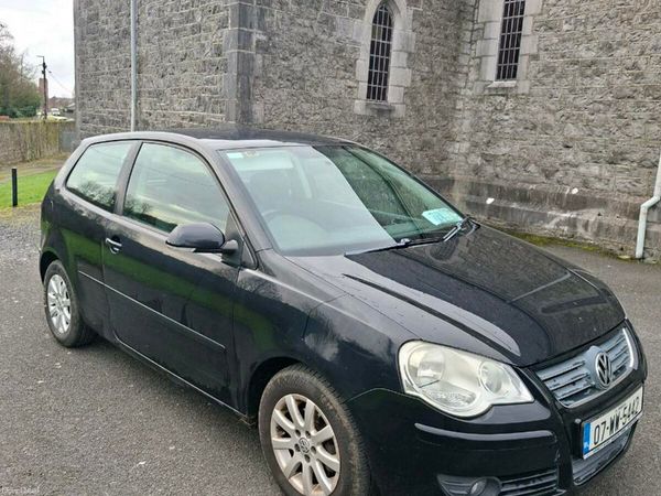 Volkswagen Polo Hatchback, Petrol, 2007, Black