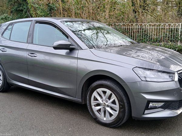 Skoda Fabia Hatchback, Petrol, 2023, Grey