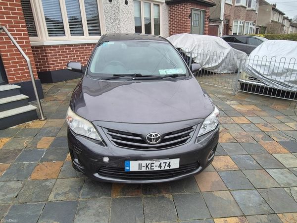 Toyota Corolla Saloon, Diesel, 2011, Grey