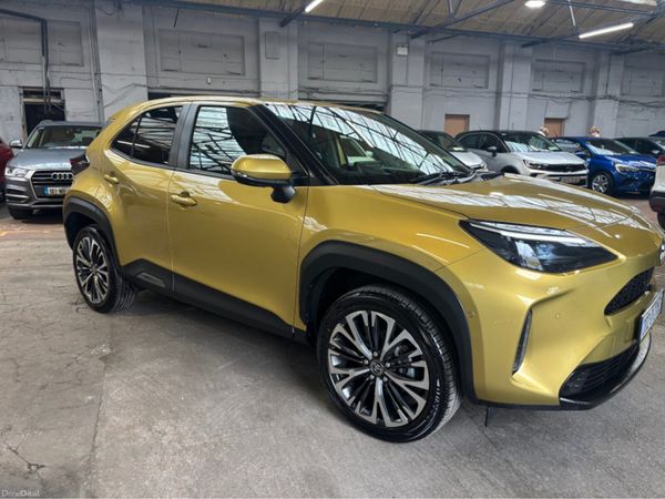 Toyota Yaris Cross Hatchback, Petrol Hybrid, 2020, Gold