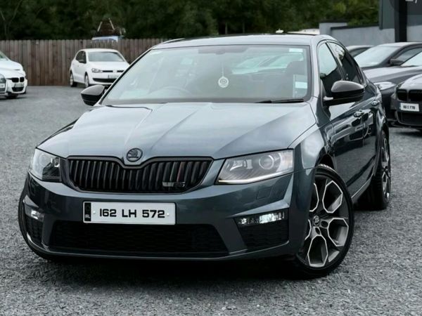 Skoda Octavia Saloon, Diesel, 2016, Grey