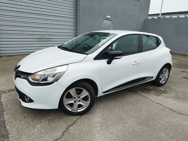 Renault Clio Hatchback, Petrol, 2016, White