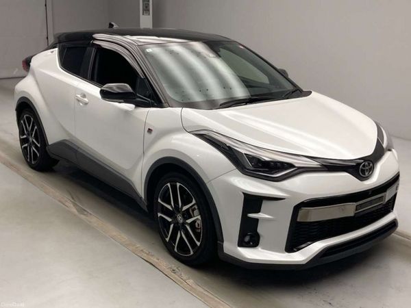 Toyota C-HR SUV, Petrol Hybrid, 2022, White