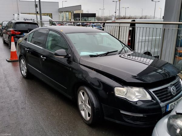 Volkswagen Passat Saloon, Diesel, 2010, Black
