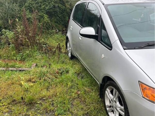 Mitsubishi Colt MPV, Petrol, 2010, Silver