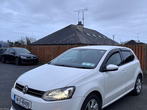 Volkswagen Polo Hatchback, Petrol, 2014, White