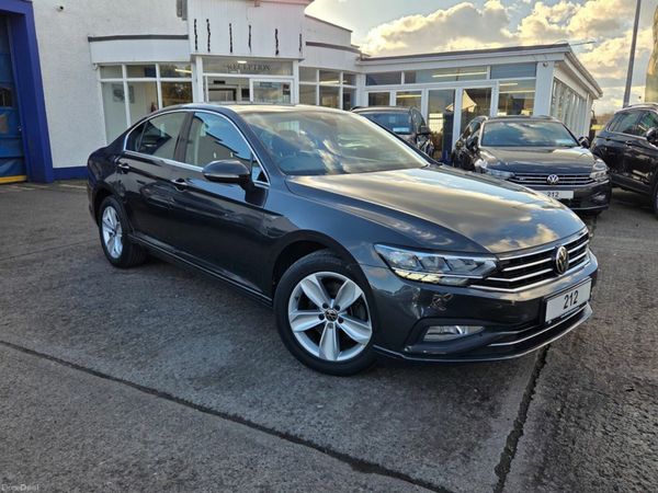 Volkswagen Passat Saloon, Diesel, 2021, Grey