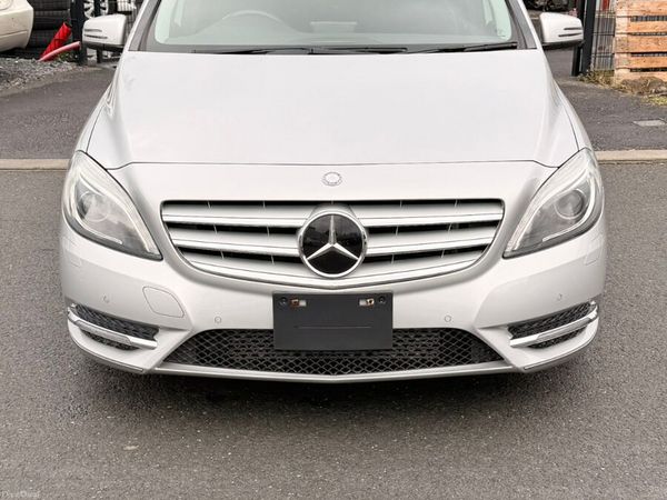 Mercedes-Benz B-Class MPV, Petrol, 2013, Silver