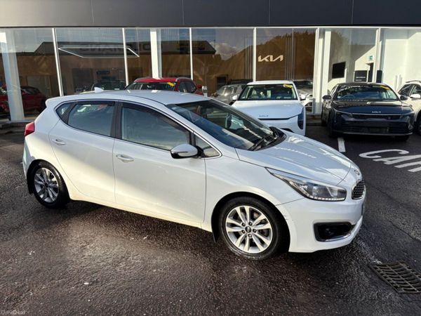 Kia Ceed Hatchback, Diesel, 2018, White
