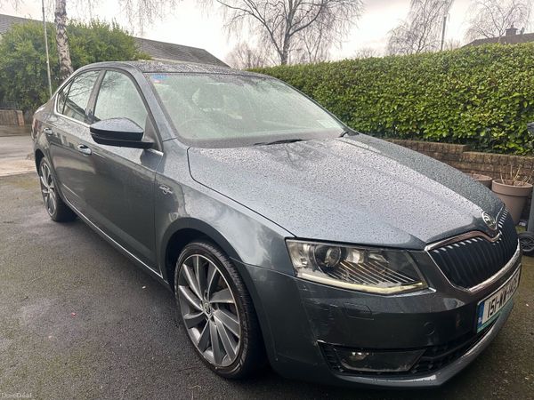 Skoda Octavia Saloon, Diesel, 2015, Grey