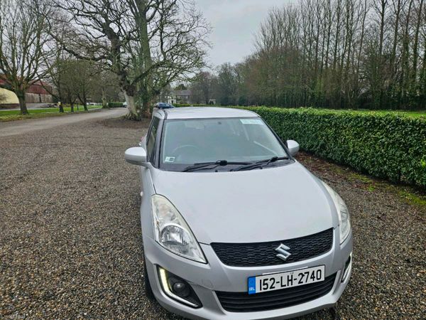 Suzuki Swift Hatchback, Petrol, 2015, Silver