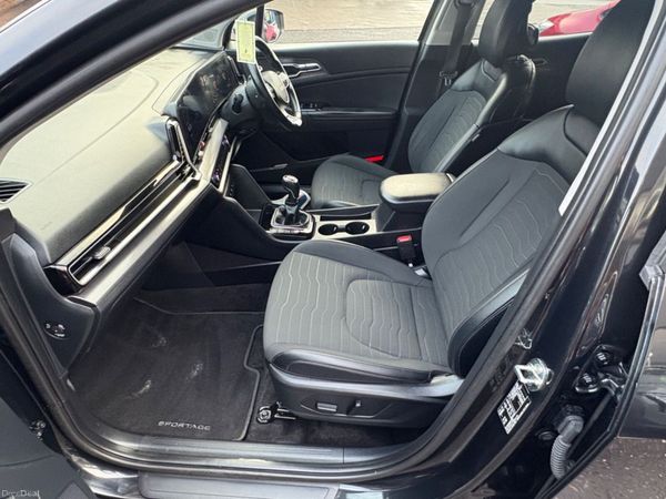 Kia Sportage SUV, Diesel Hybrid, 2023, Black