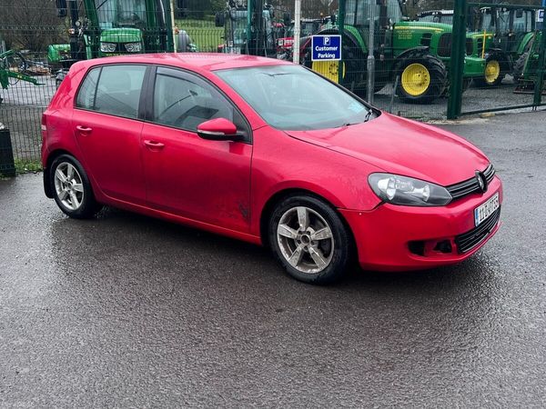 Volkswagen Golf Hatchback, Diesel, 2011, Red