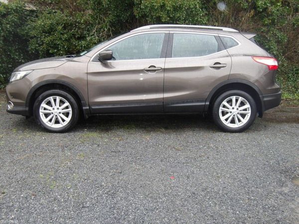 Nissan Qashqai SUV, Diesel, 2017, Brown