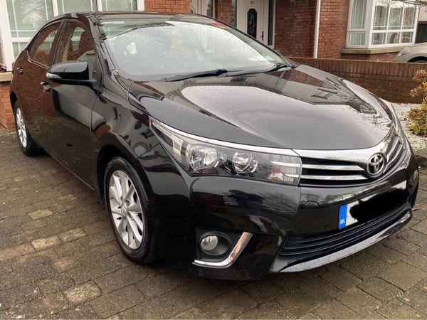 Toyota Corolla Saloon, Diesel, 2015, Black