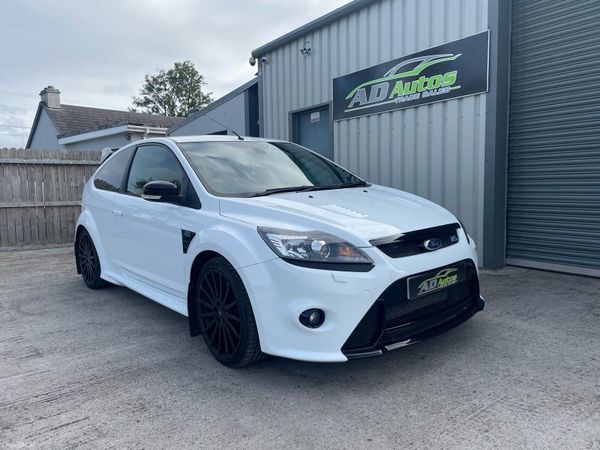 Ford Focus Hatchback, Petrol, 2010, White