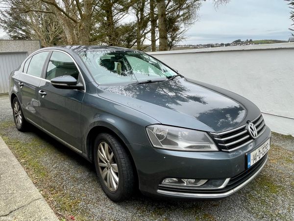 Volkswagen Passat Saloon, Diesel, 2014, Grey