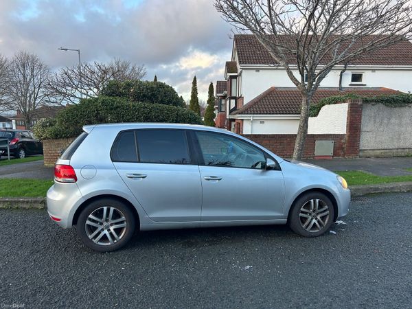 Volkswagen Golf Hatchback, Petrol, 2009, Silver