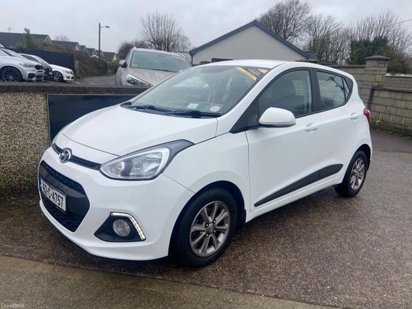 Hyundai i10 Hatchback, Petrol, 2016, White