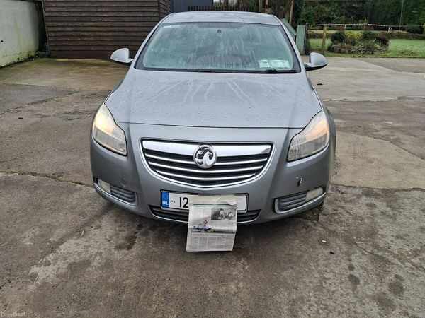 Vauxhall Insignia Hatchback, Diesel, 2012, Silver