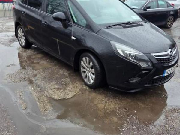 Opel Zafira MPV, Diesel, 2014, Black