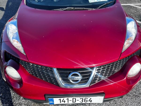 Nissan Juke SUV, Diesel, 2014, Red