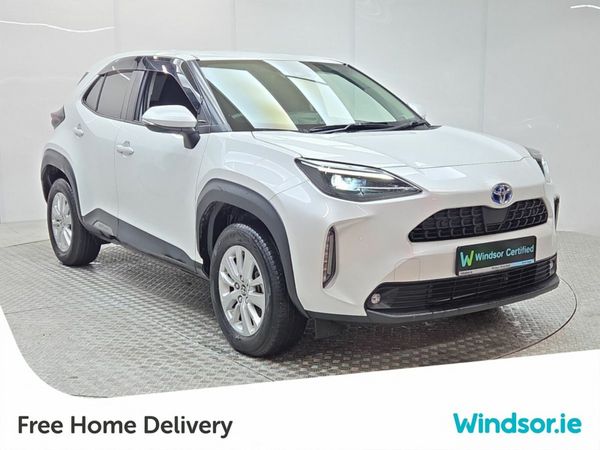 Toyota Yaris Cross SUV, Petrol Hybrid, 2023, White