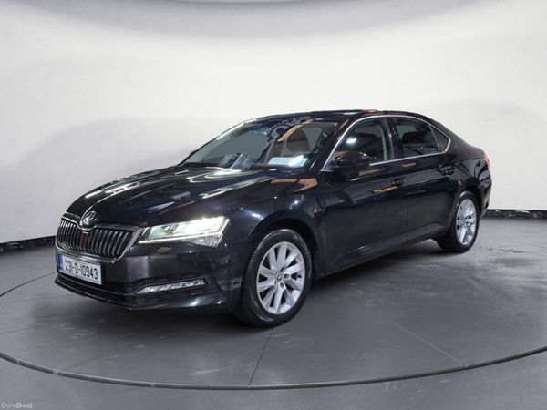 Skoda Superb Hatchback, Diesel, 2023, Black