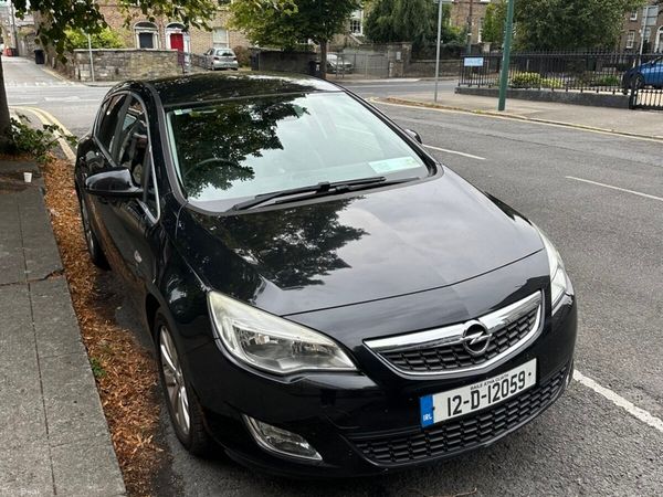Opel Astra MPV, Diesel, 2012, Black