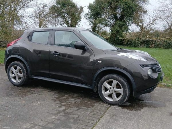 Nissan Juke SUV, Petrol, 2013, Brown
