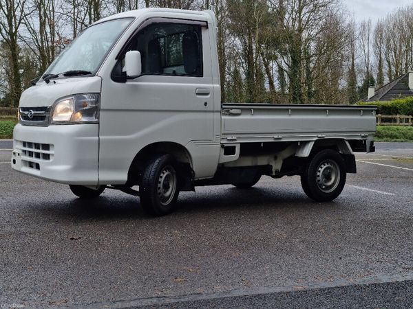 Daihatsu Hijet Pick Up, Petrol, 2014, White