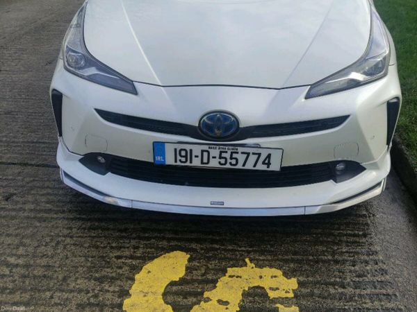 Toyota Prius Hatchback, Petrol Hybrid, 2019, White