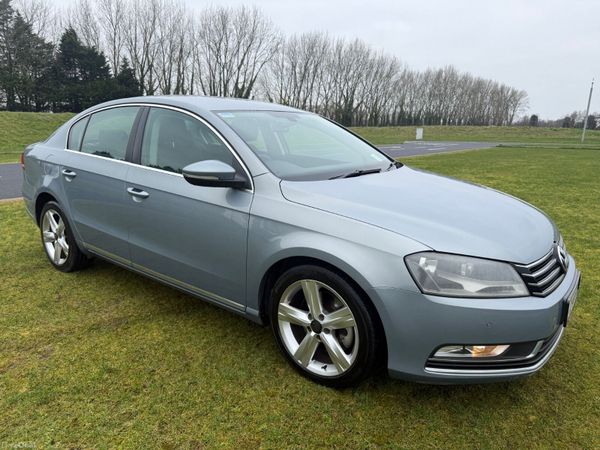 Volkswagen Passat Saloon, Diesel, 2012, Grey
