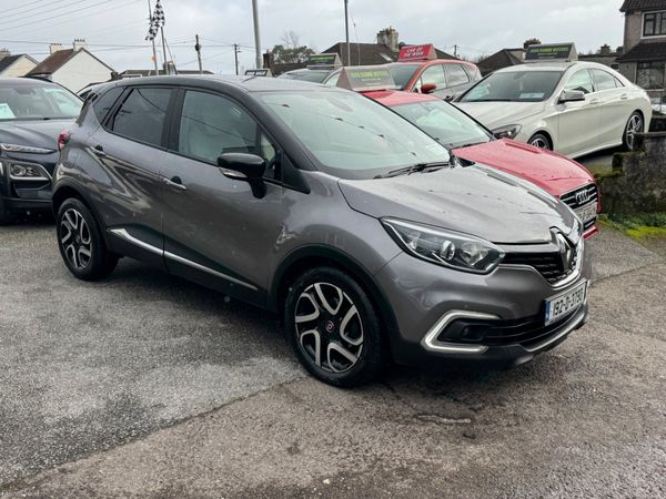 Renault Captur Hatchback, Diesel, 2019, Grey