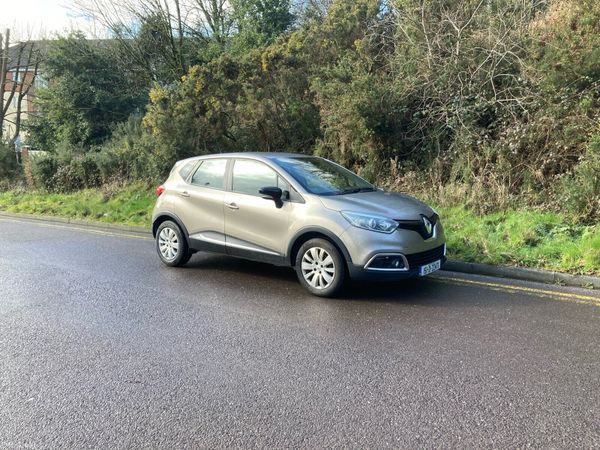 Renault Captur Hatchback, Diesel, 2015, Gold