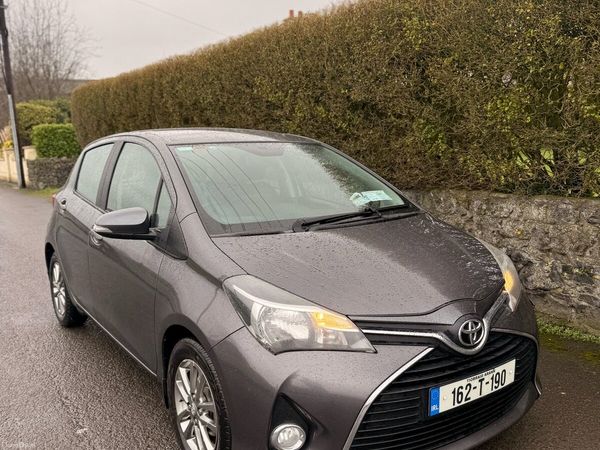 Toyota Yaris Hatchback, Diesel, 2016, Grey