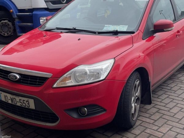 Ford Focus Hatchback, Diesel, 2010, Red